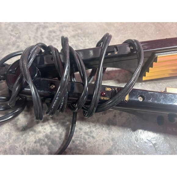 Hot Tools Professional Crimper Gold Collection 2 Inches Curling Iron 10 Heat Set - Picture 6 of 9